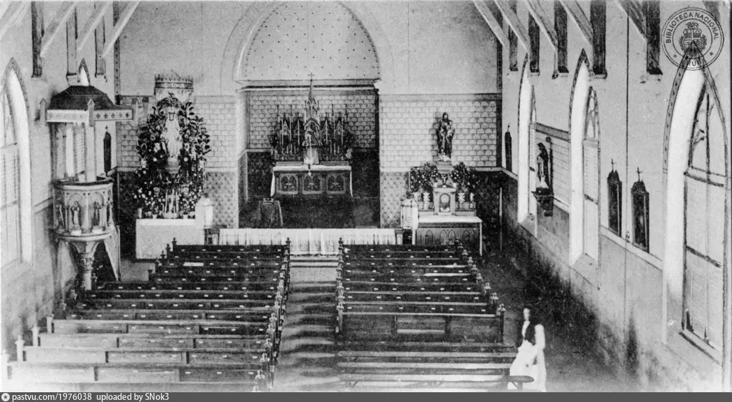 Interior de la iglesia Sta. Maria, Sta. Cruz